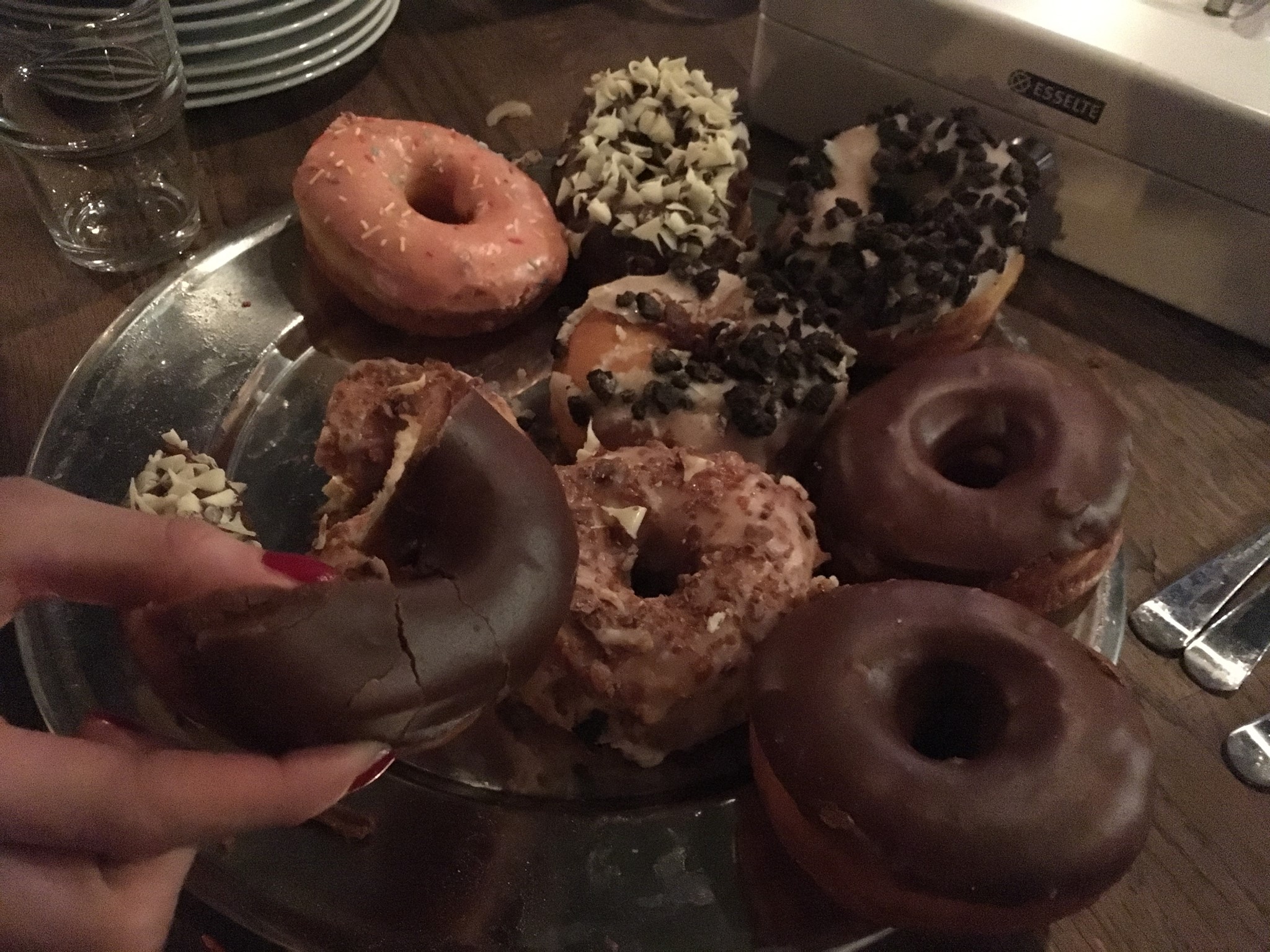 Maxi har taget donuts med – yum yum!